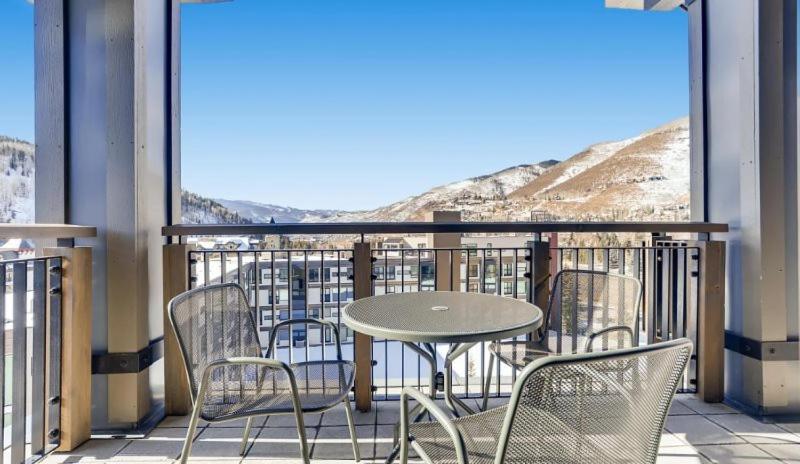 Vail Lion 3 Bedroom Mountain Vacation Rental Just Steps From The Eagle Bahn Gondola Exterior photo